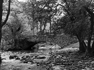 Images Dated 28th March 2011: Yewdale Shepherds Bridge