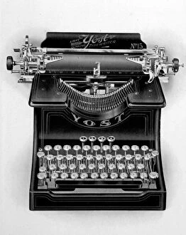 1910 Gallery: Yost Light Running Typewriter No.15
