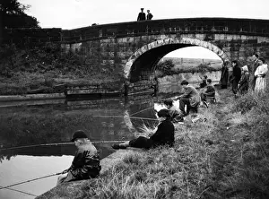 Anglers Prints: Young Anglers