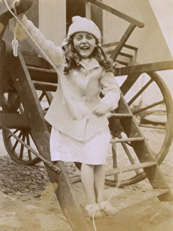 Images Dated 10th February 2017: Young girl on holiday, Southwold, Suffolk