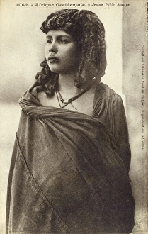 Images Dated 27th April 2011: A young Moorish Woman of Senegal