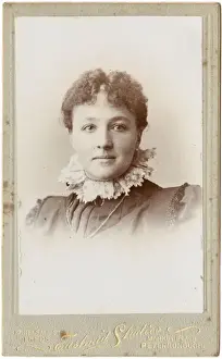 Young Victorian woman, head and shoulders portrait