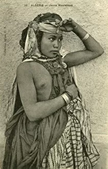 Headdresses Collection: Young woman, Algeria