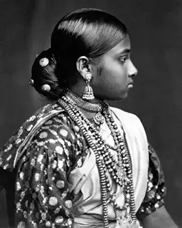 Young woman, Ceylon (Sri Lanka)