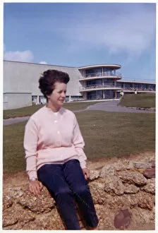 Images Dated 4th February 2021: Young Woman by the De La Warr Pavilion, Bexhill