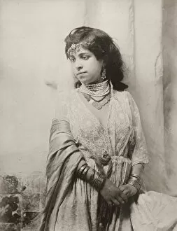 Expression Gallery: Young woman from North Africa, probably Algeria