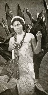 Images Dated 4th September 2018: Young woman of Tahiti, French Polynesia
