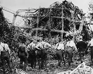 Zeppelins Prints: Zeppelin wreckage