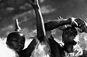 Zulus Gallery: Zulu men Dancing, Close up